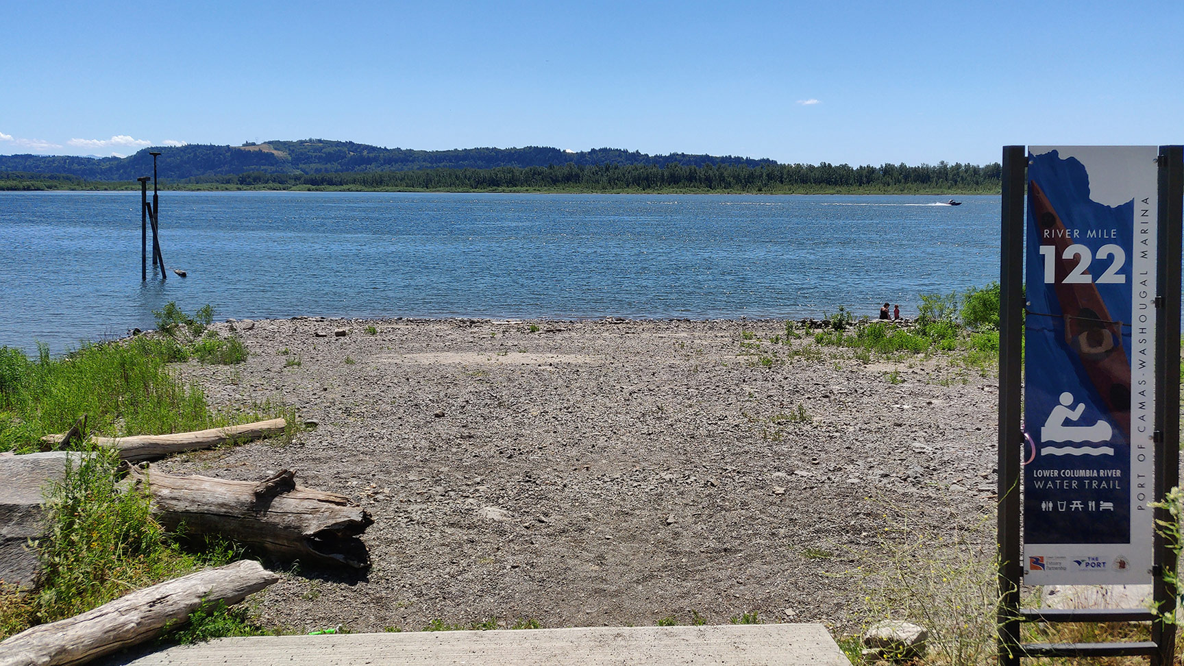 Eagle Statue at Waterfront Park